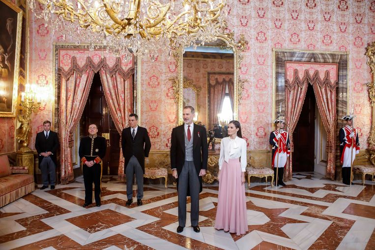 Letizia tijdens receptie voor leden van het Corps Diplomatique in het Koninklijk Paleis van Madrid (2023) Beeld BrunoPress/Abaca Press