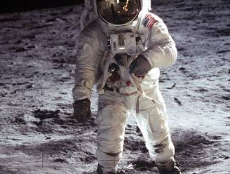 De kleren maken de astronaut