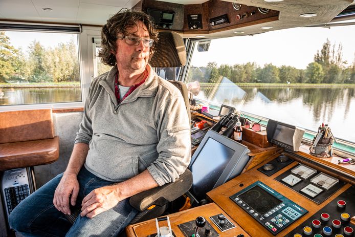 Schipper Jan van der V., die vorig jaar uit frustratie tijdelijk de Alphense hefbrug blokkeerde.
