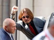 Amber Heard a frappé Johnny Depp pour défendre sa soeur: “Il allait la pousser dans les escaliers”