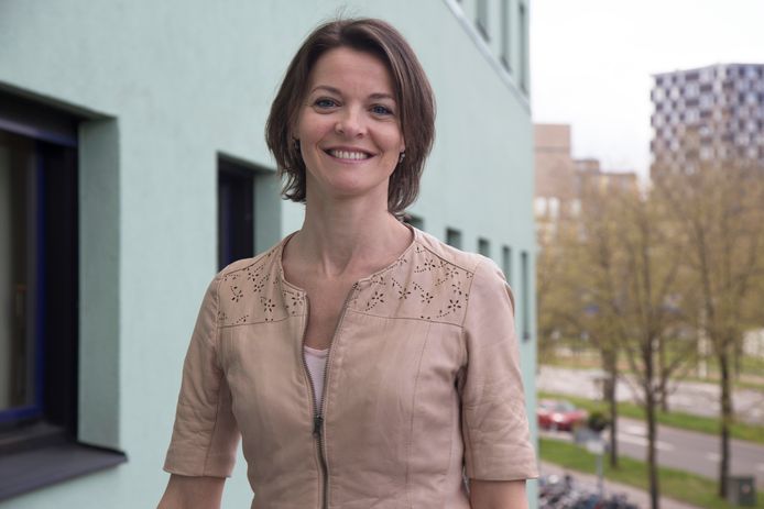 Patricia Bruijning, epidemioloog in het UMC Utrecht, maakt zich zorgen om de corona-ontwikkeling van de laatste weken.
