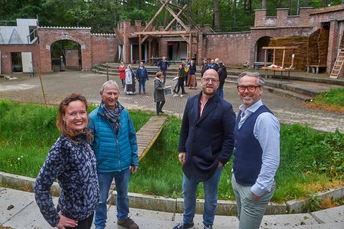 Natuurtheater Kersouwe Viert Eindelijk Het 75 Jarig Jubileum Of Eigenlijk 76 Jarig Dus Uden Veghel E O Bd Nl